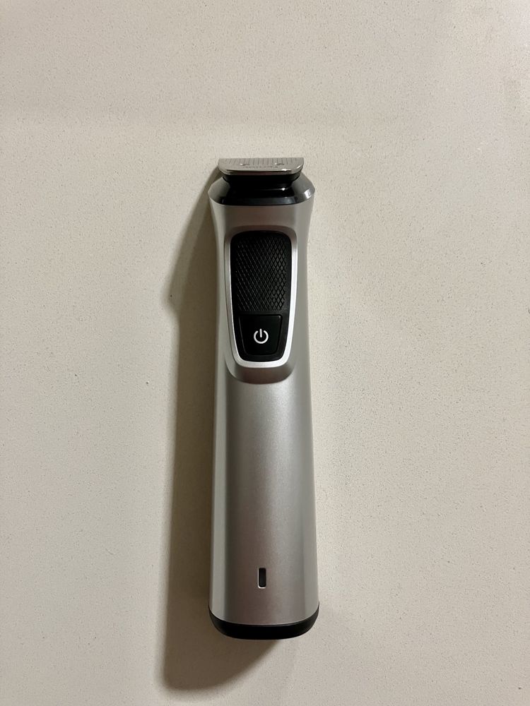 Philips All-in-one trimmer 7000