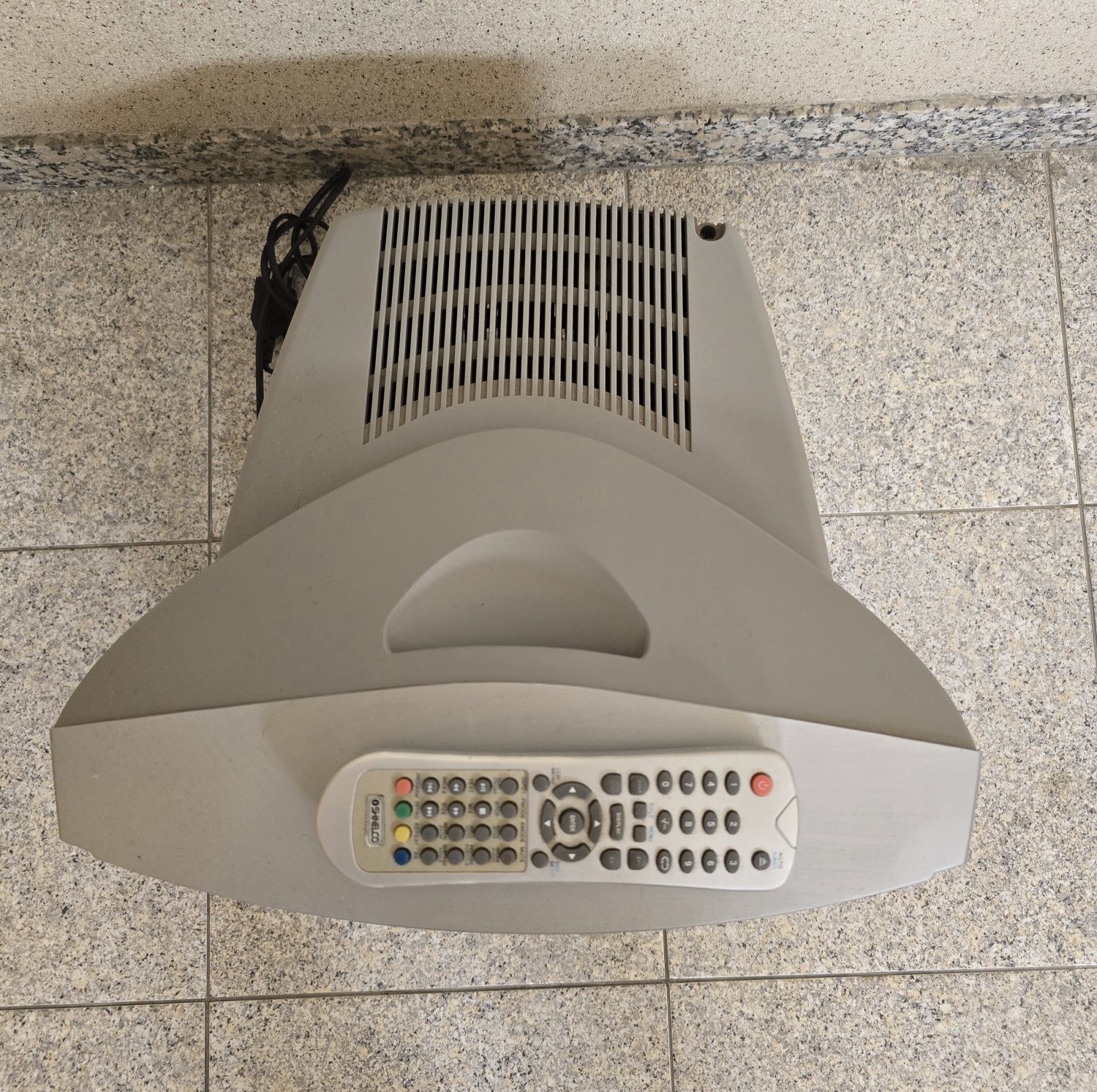 Televisão a funcionar