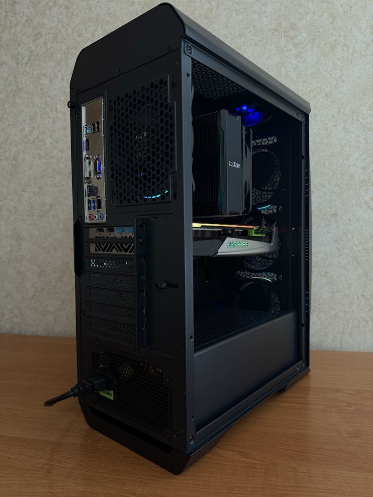 Игровой ПК AMD Ryzen 5600 / 5700xt / 32GB RAM / 1TB SSD M2