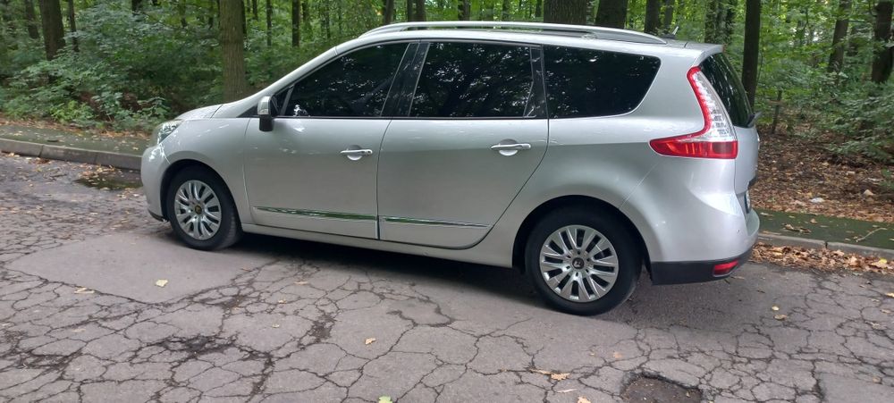Renault Grand Scenic III 2013р