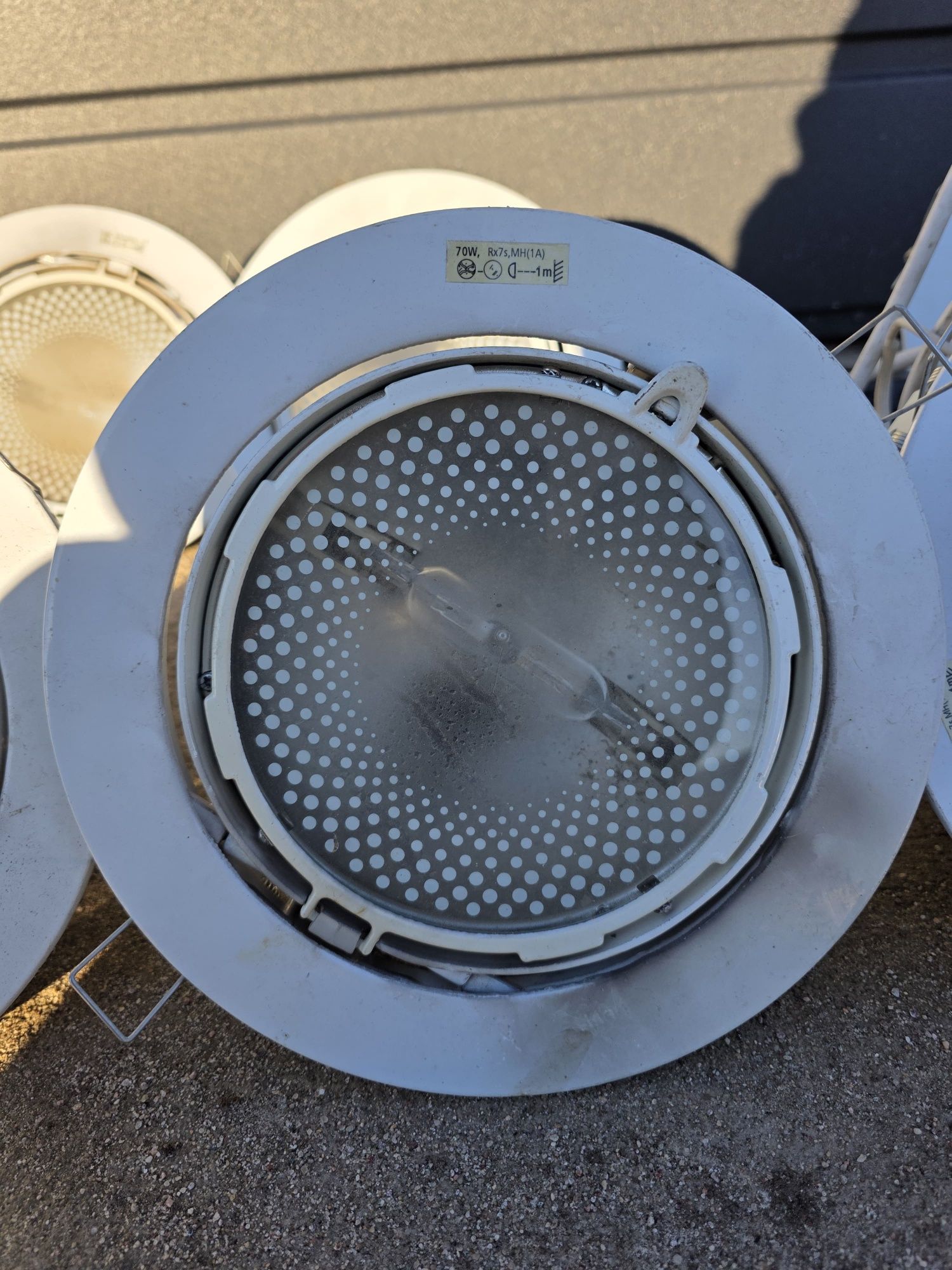 Lampy Do Garażu Lampa Garaż Mocne Super Oświetlenie Dają Dużo Swiatła