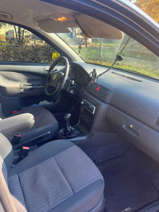 шкода октавія тур 1.8