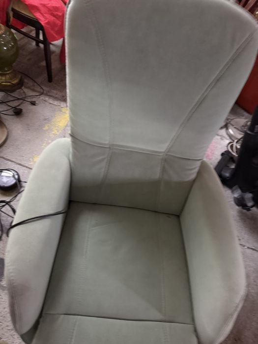 Fotel z funkcją relaksu z materiału hydrofobowego – DOWÓZ DO DOMU