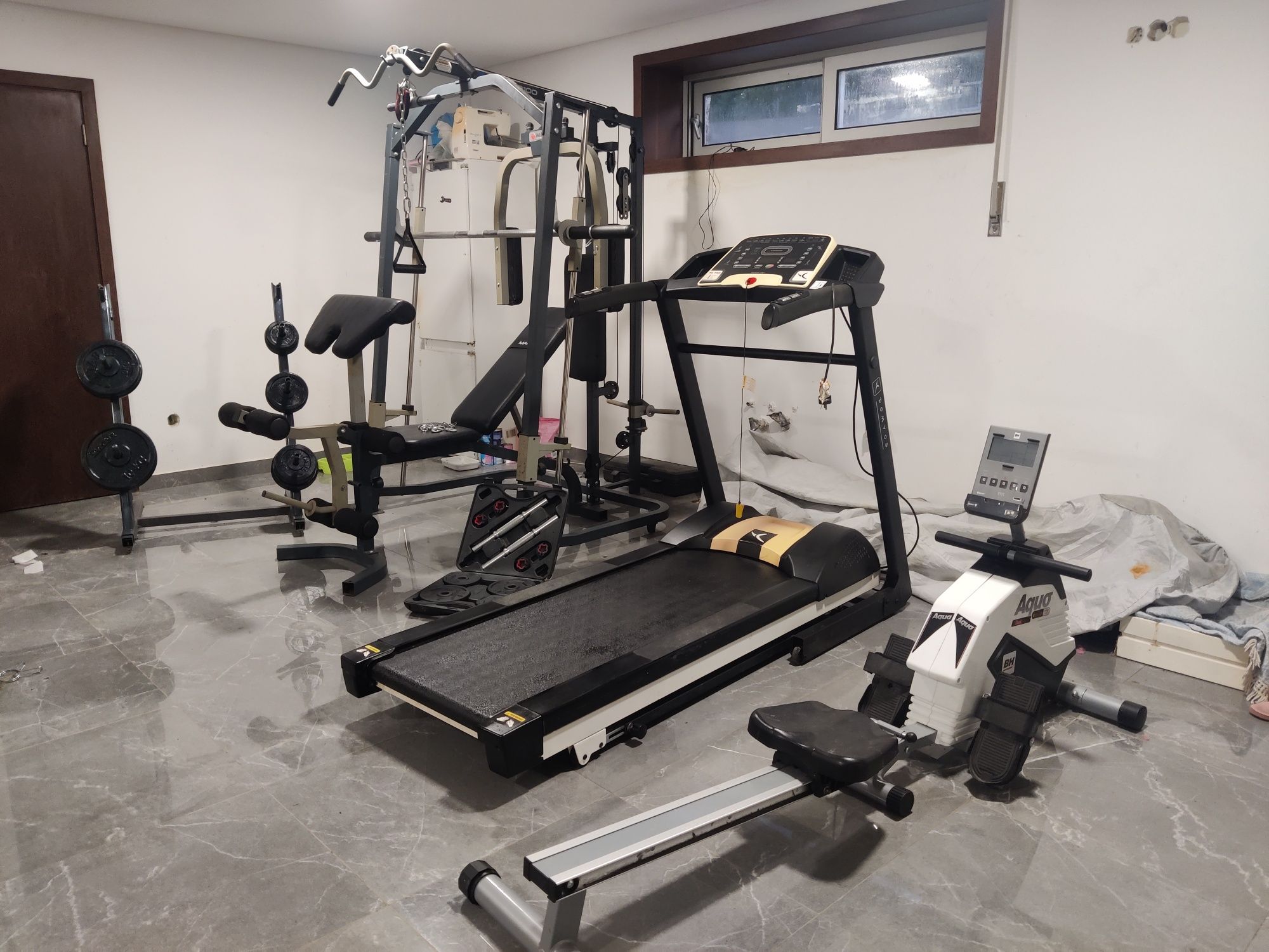 Musculação/passadeira/remo/ginásio