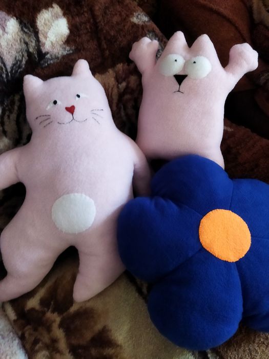 Продам іграшки - подушки