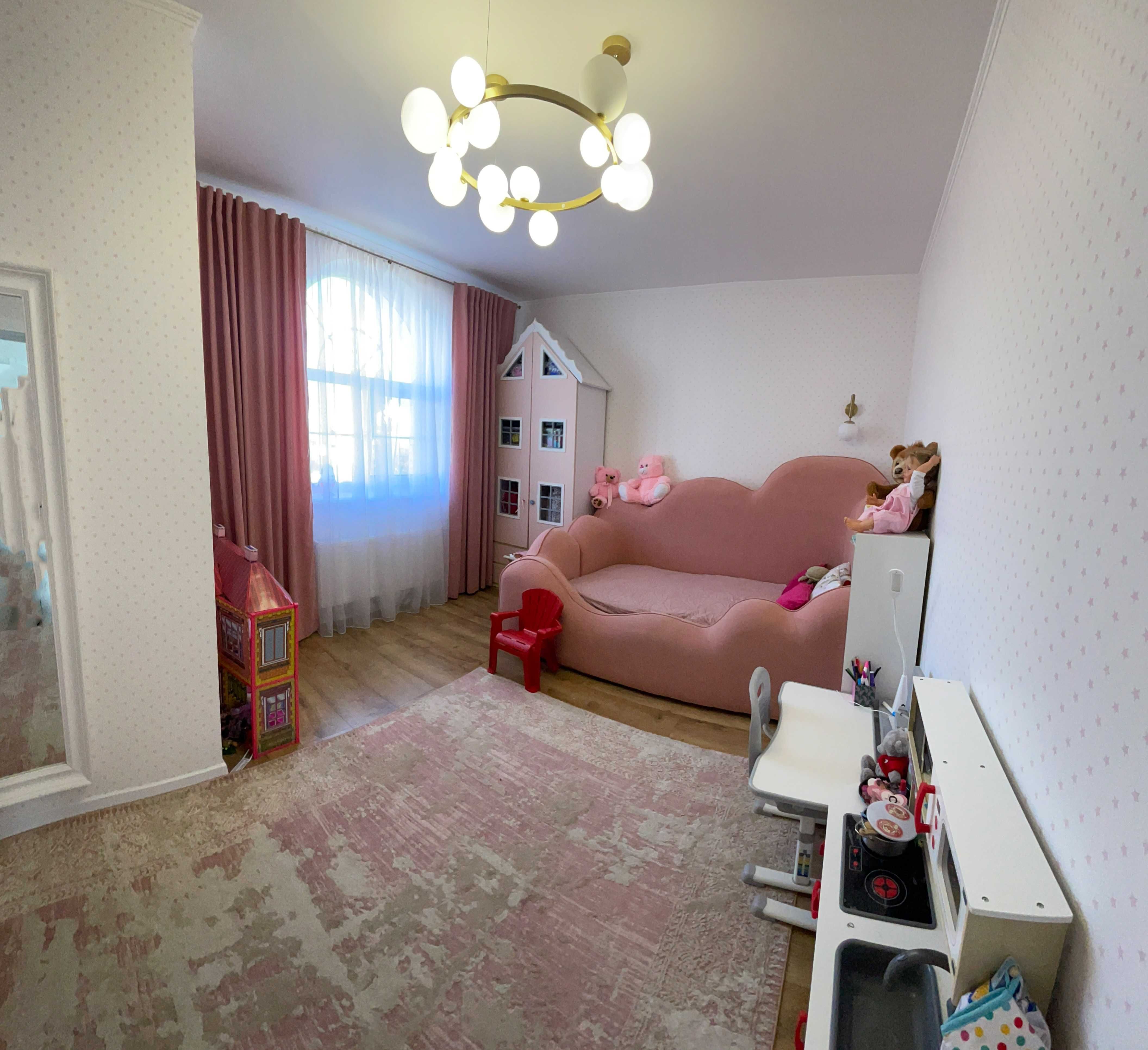 Продаж НОВОГО будинку 250m² +80m² гостьовий будинок з сауною + басейн