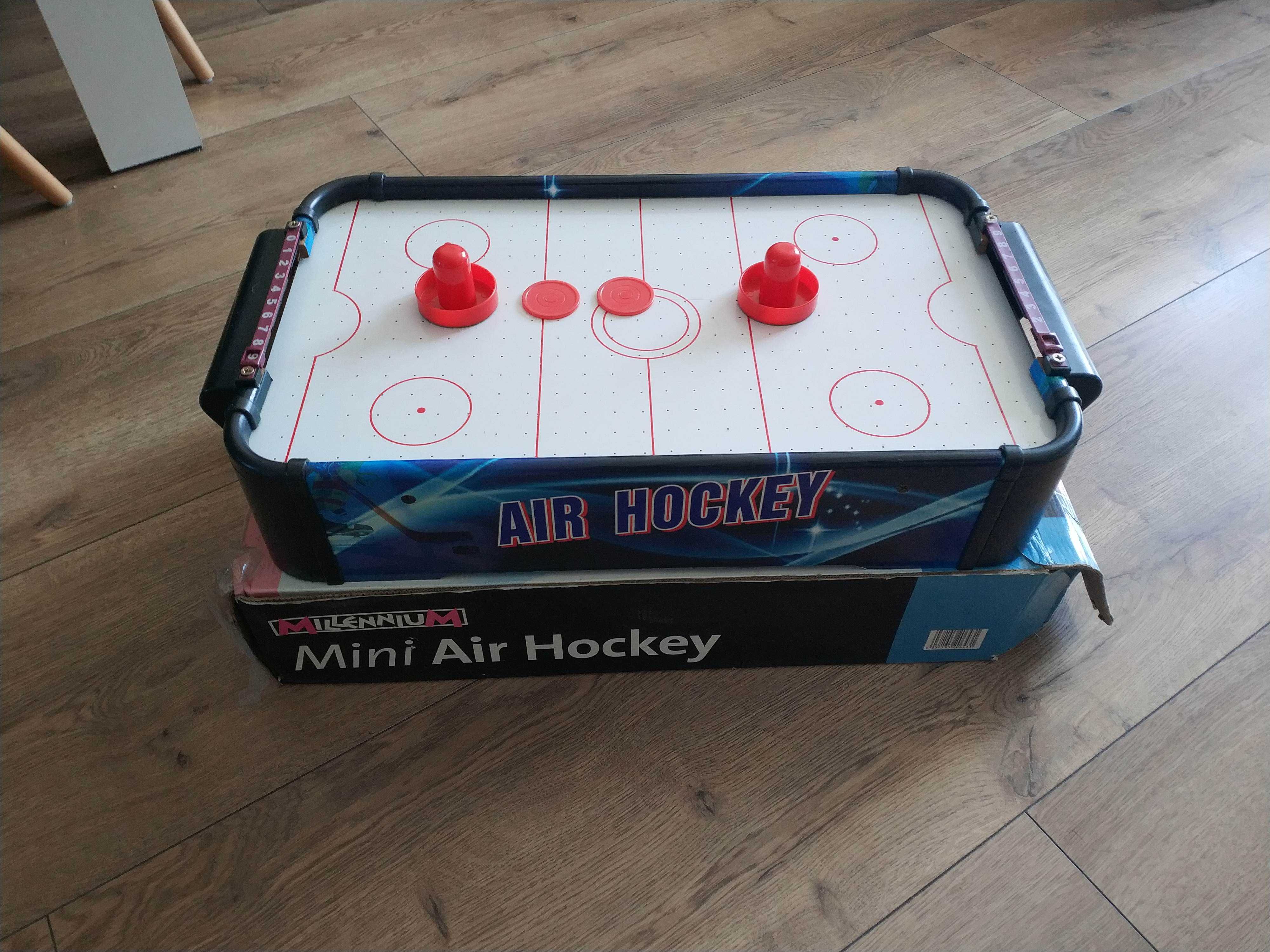 Cymbergaj, Air Hockey