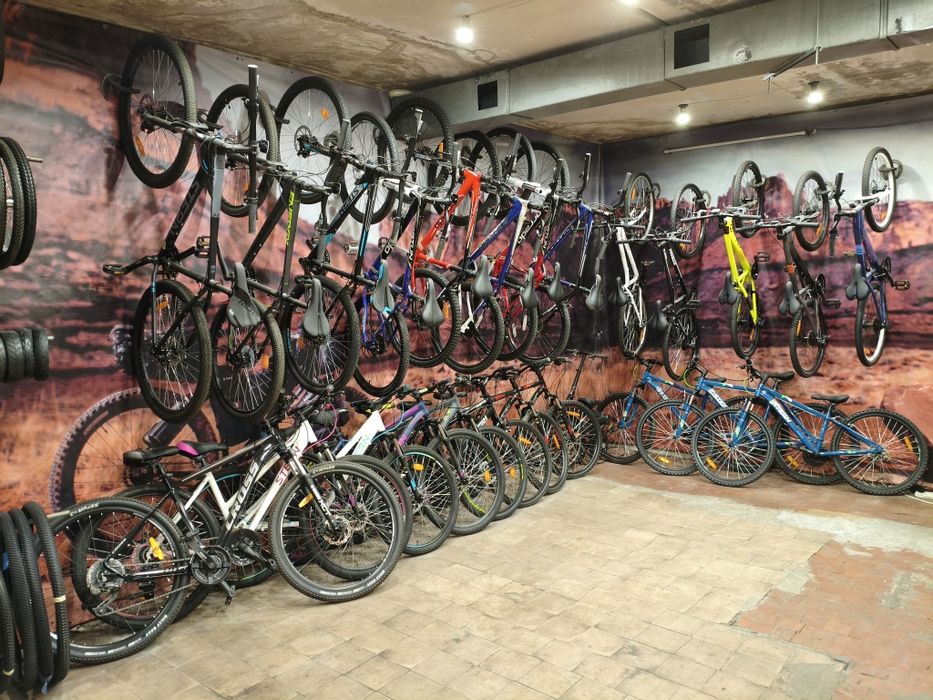 Розпродаж нових велосипедів