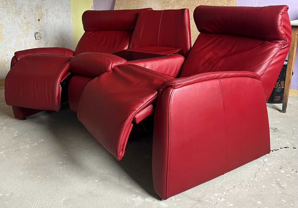 Skórzana sofa z funkcją relaks