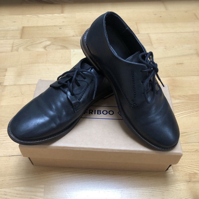 Sprzedam półbuty chłopięce rozm 37