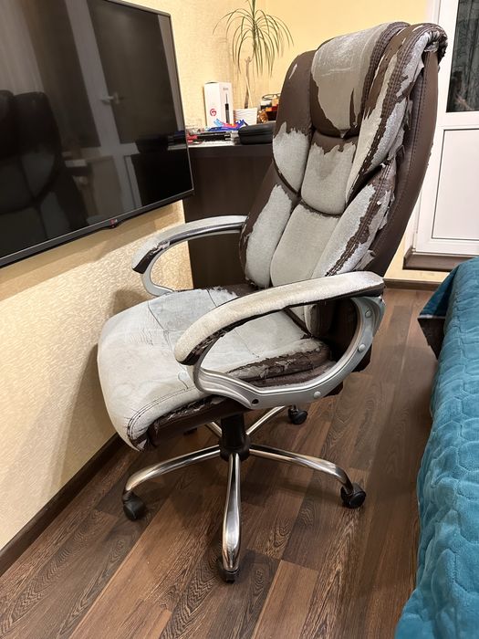 Крісло компʼютерне