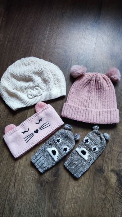 Zestaw jesienno-zimowy dla dziewczynki.