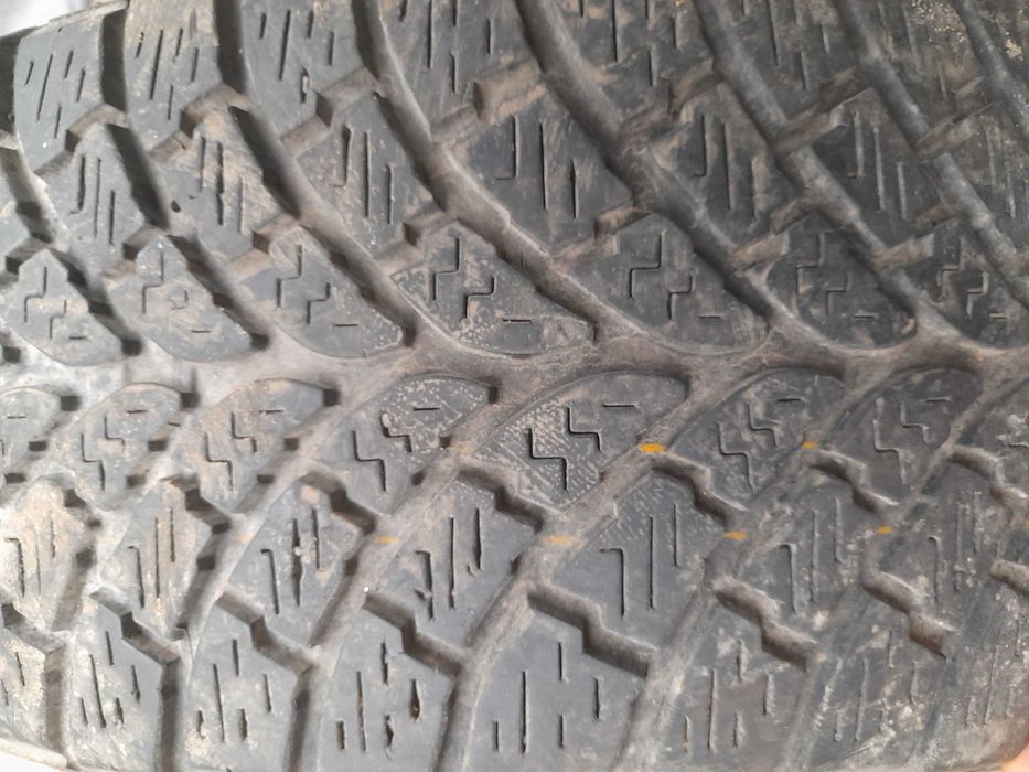 Koła 4 szt. 195/65 R15 felgi stalowe opony zimowe mazda