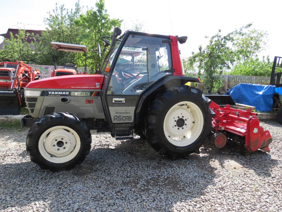 Yanmar японський мінітрактор трактор