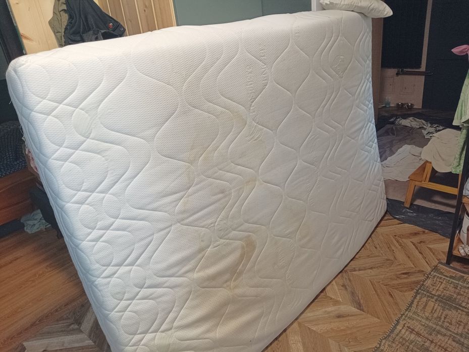 Oddam materac 140/220
