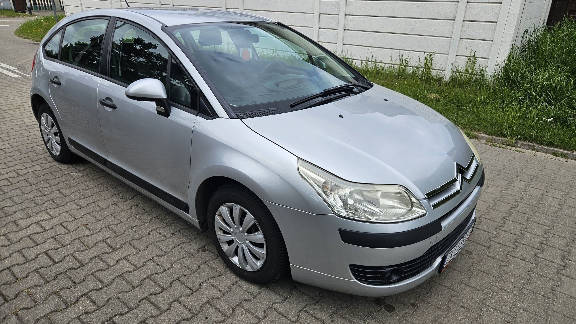 OKAZJA 06r tylko 172tys.km CITROEN C4 1,4 90KM klima sprawna hak ładny