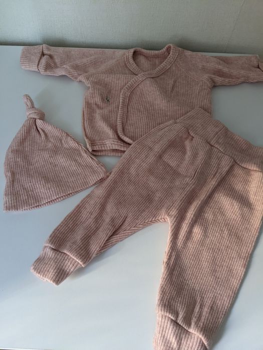 Костюм для дівчинки ( 56 розмір)