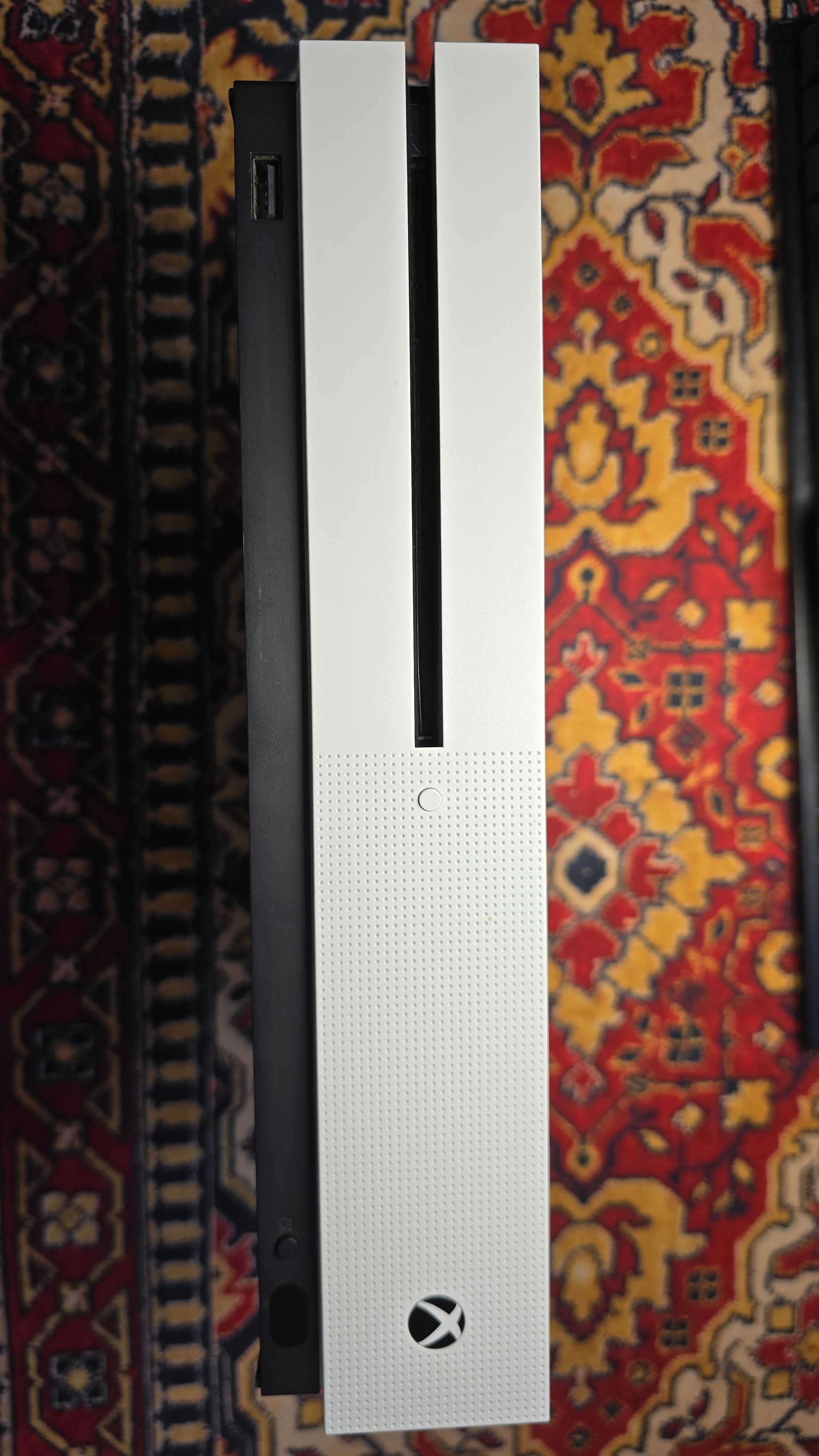 Xbox one S 1 TB biały + pad GRATIS