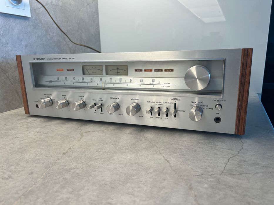 PIONEER SX-750 amplituner vintage, po renowacji, stan kolekcjonerski!