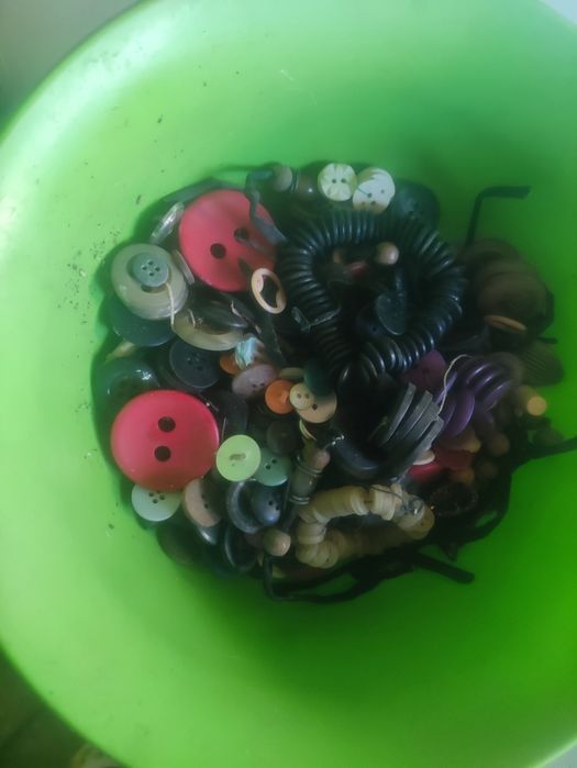 Обмен детские пуговицы,бусины,заколки