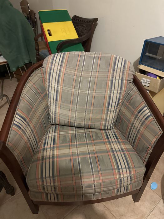 Conjunto sofa e  2 cadeirões