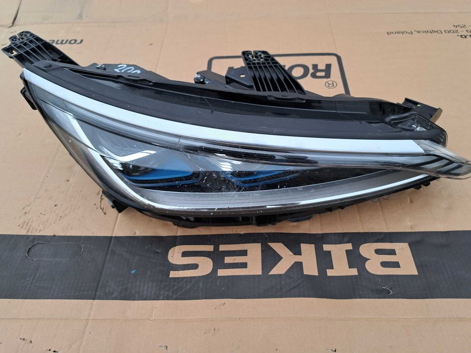 lampa przód przednia prawa BYD ATTO 3 full led europa