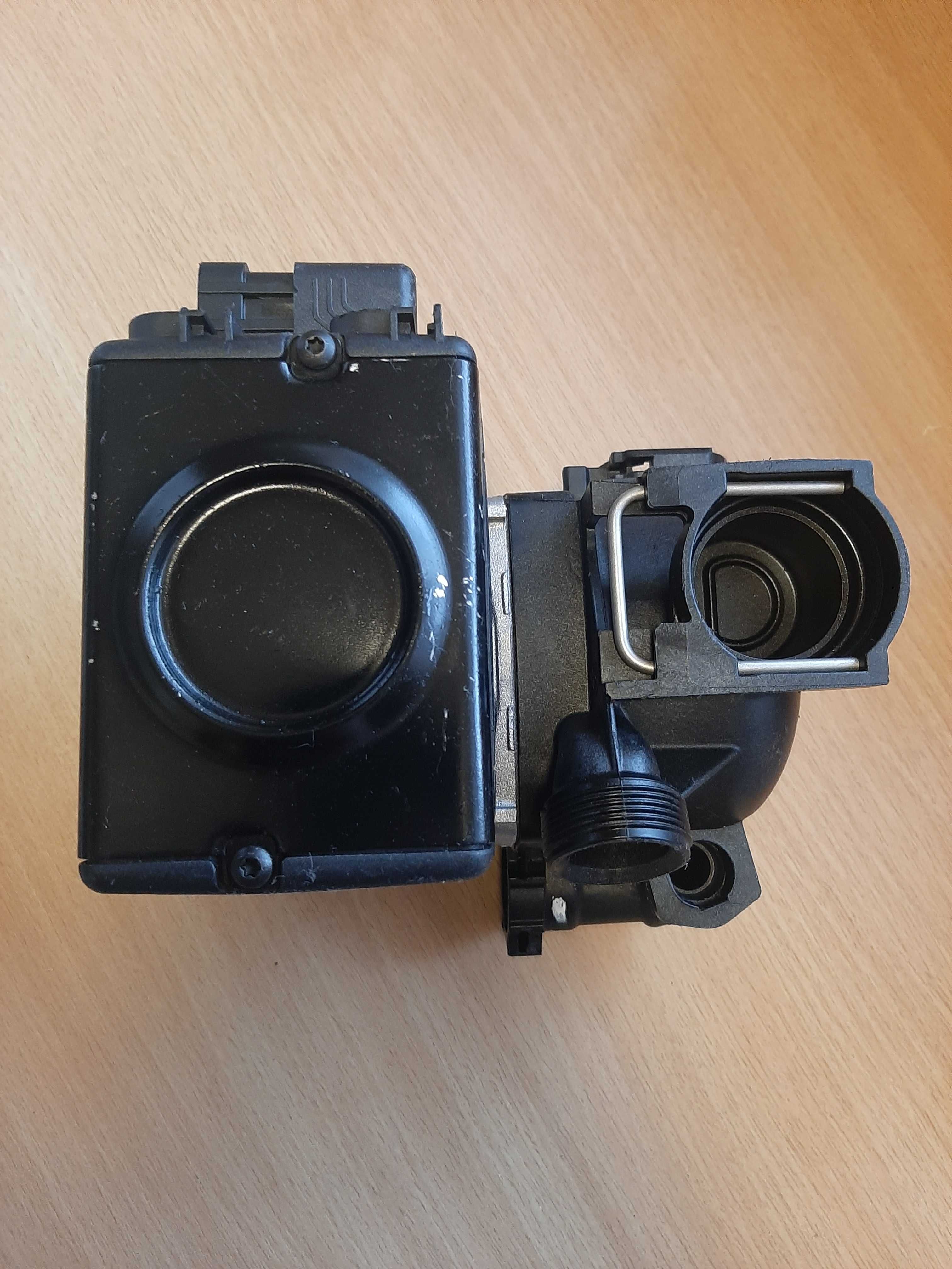 Vaillant pompa Grundfos UPM2 15-70