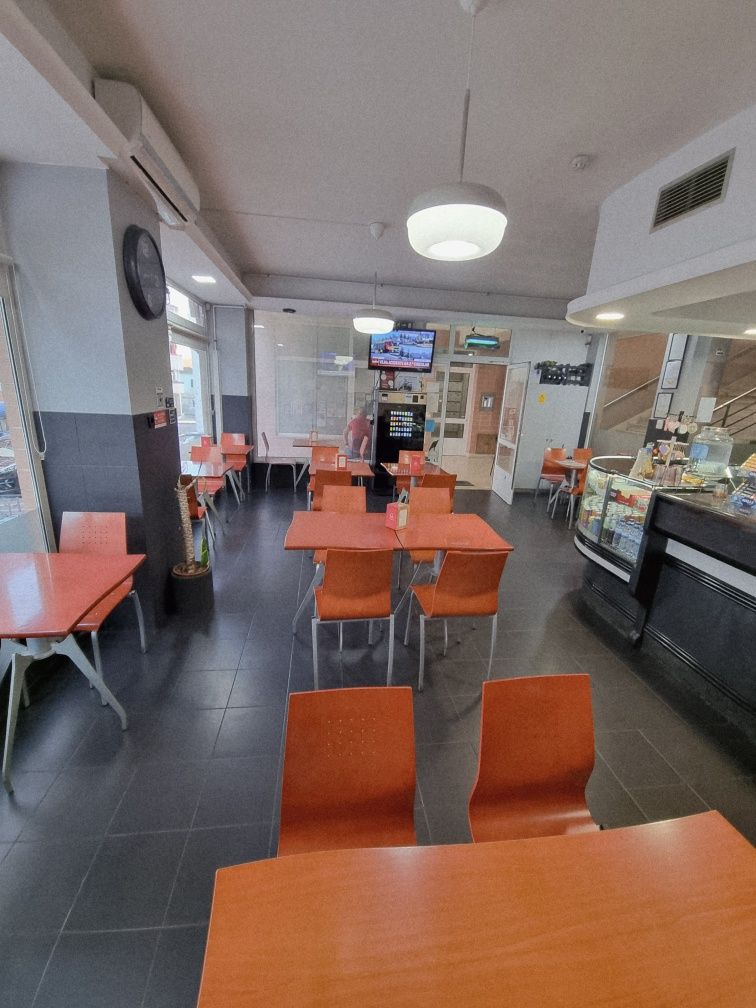 Trespasse Café para passagem em Rio Tinto