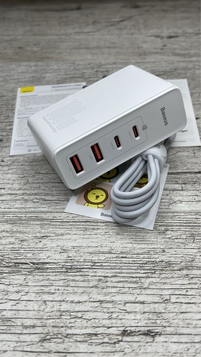 Потужний зарядний пристрій Базеус 100ват Baseus GaN 100w QC PD