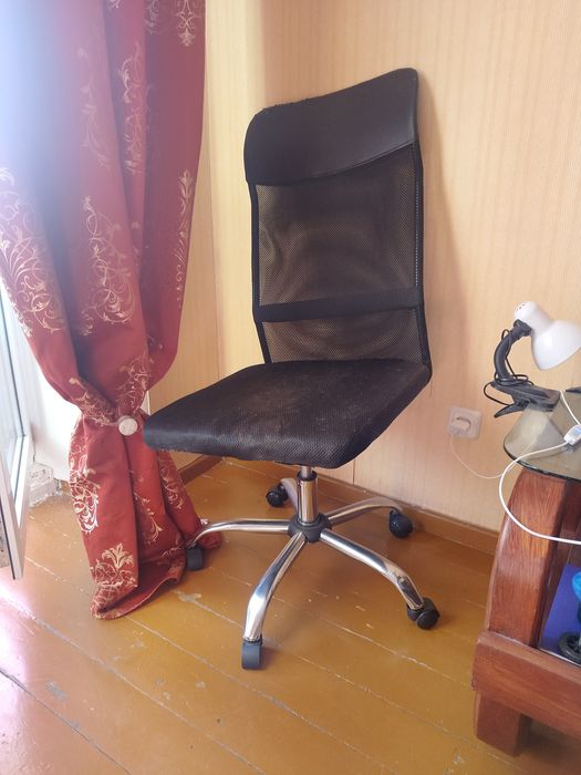 Стул офісний на запчастини