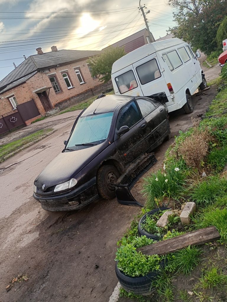 Розборка шрот Рено лагуна 1 покоління