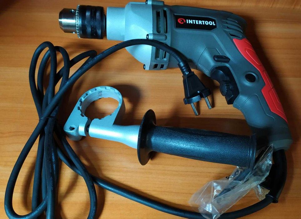 Дриль ударний 550 - 950 Вт INTERTOOL 0-2800 об/хв, 1.5-13 мм, реверс