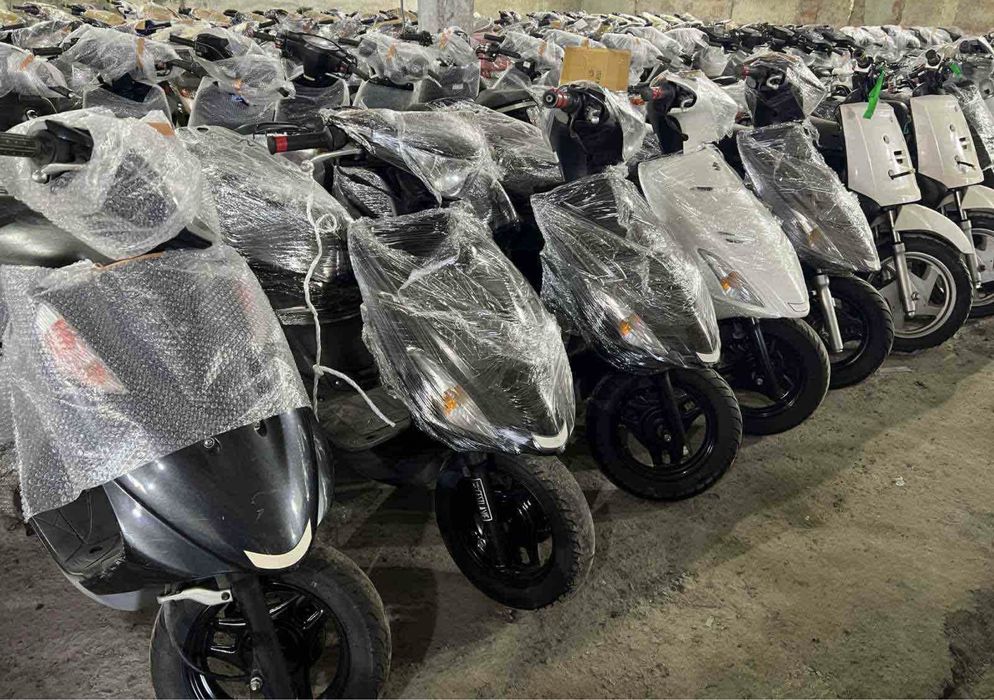 З контейнера Honda Dio