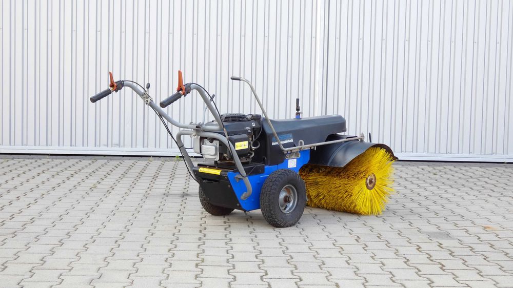 Zamiatarka spalinowa ISEKI 80cm (290505.4) - Baras