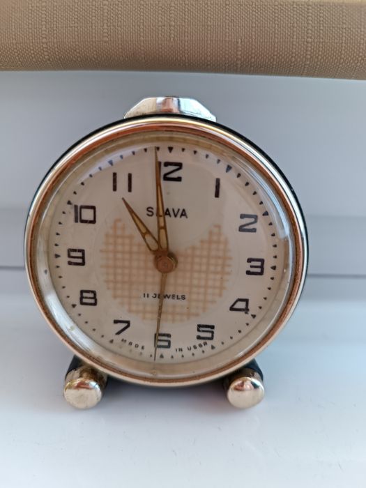 Годинник будильник Слава Slava