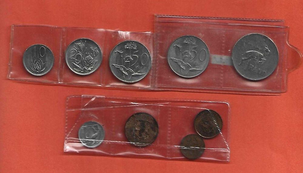 Coleção De 9 Moedas Diferentes da A. do Sul