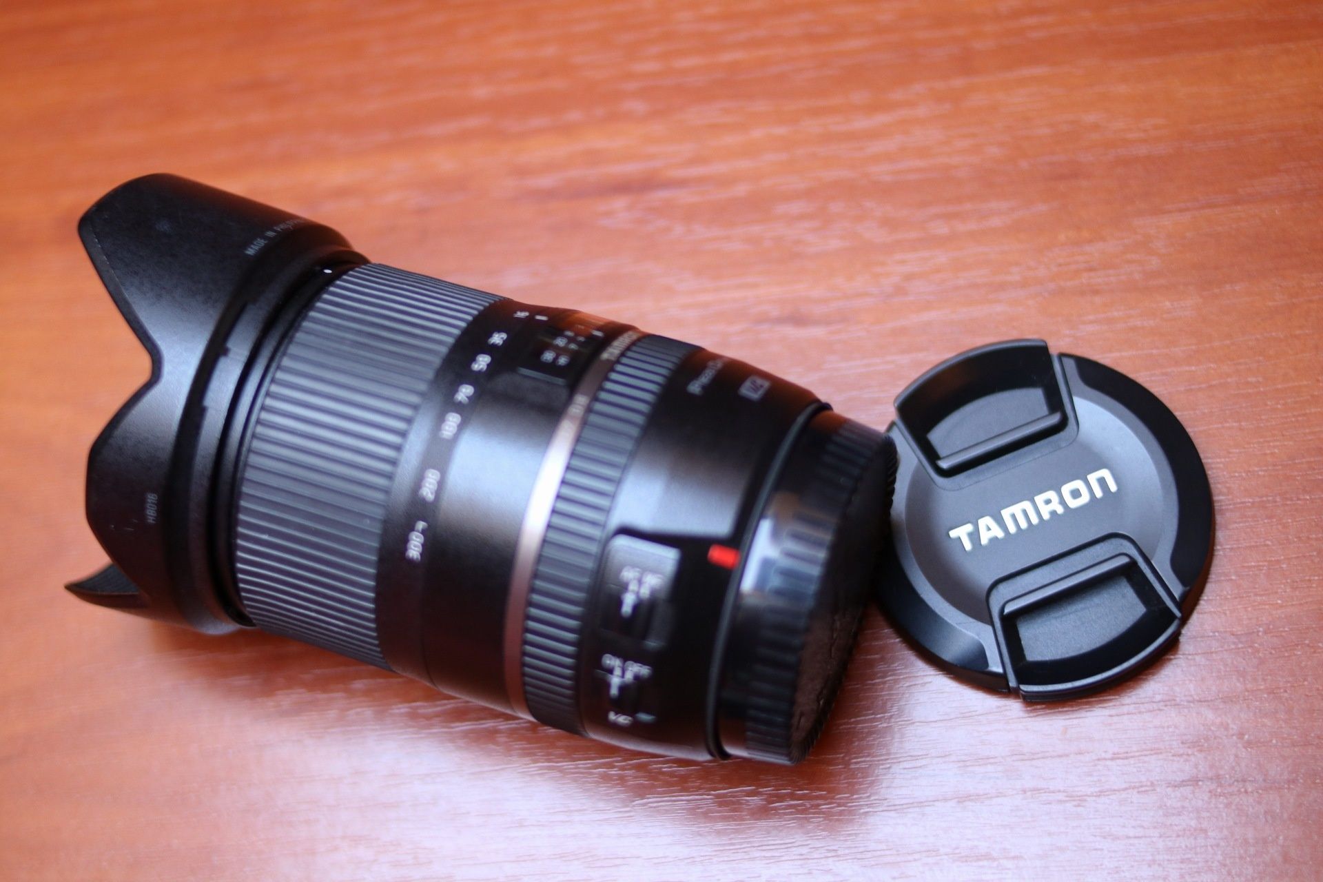 Продаю объектив TAMRON AF 16-300mm F/3,5-6,3 Di II VC PZD для Canon