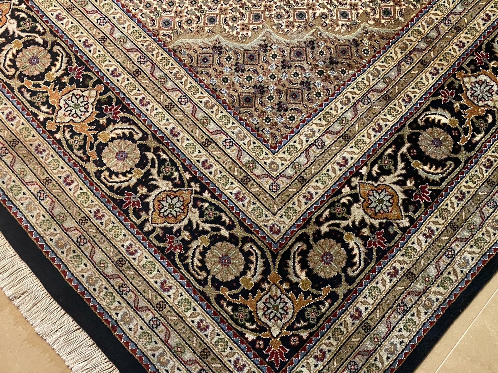 Ekskluzywny Tabriz Mahi 360 # 250 Nowy perski dywan z wełny i jedwabiu
