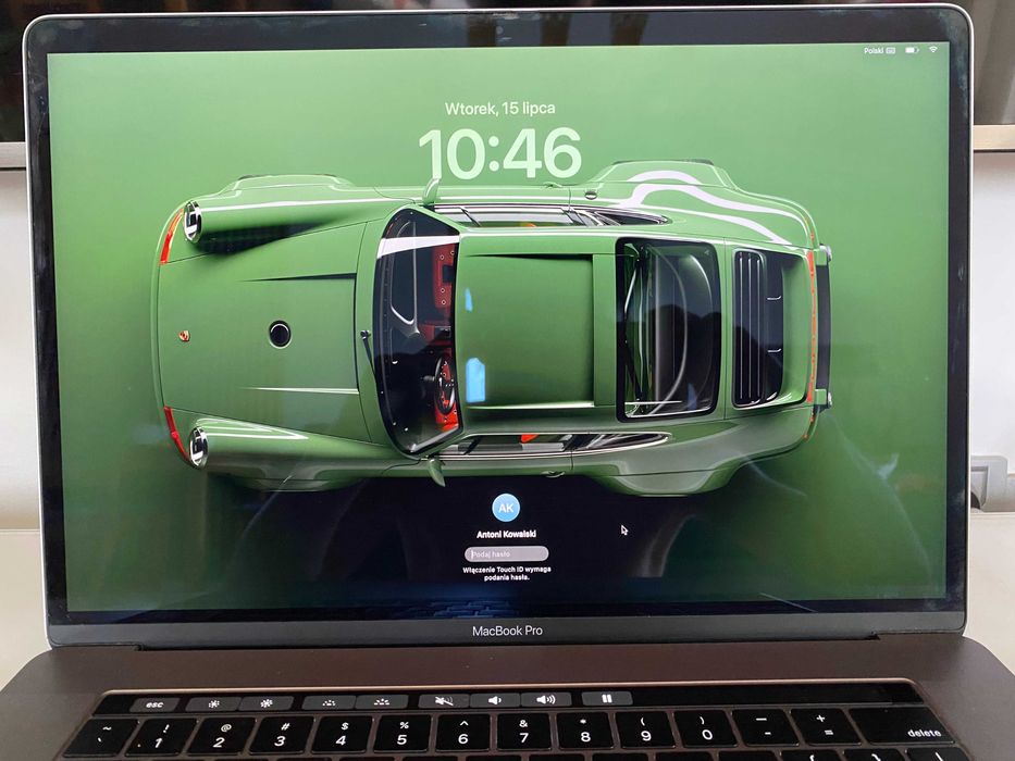 MacBook Pro 15" 2018 | i9 / 32 GB RAM / 512 GB SSD | Stan bdb