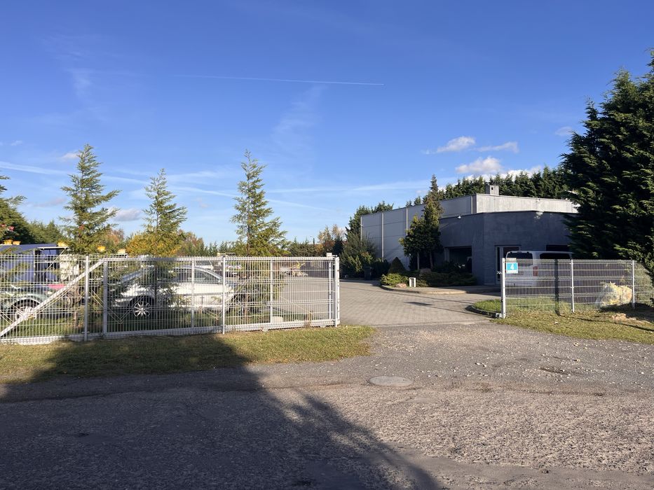 Dzialka uslugowa z halą i biurem na dzialalność zatorze Leszno