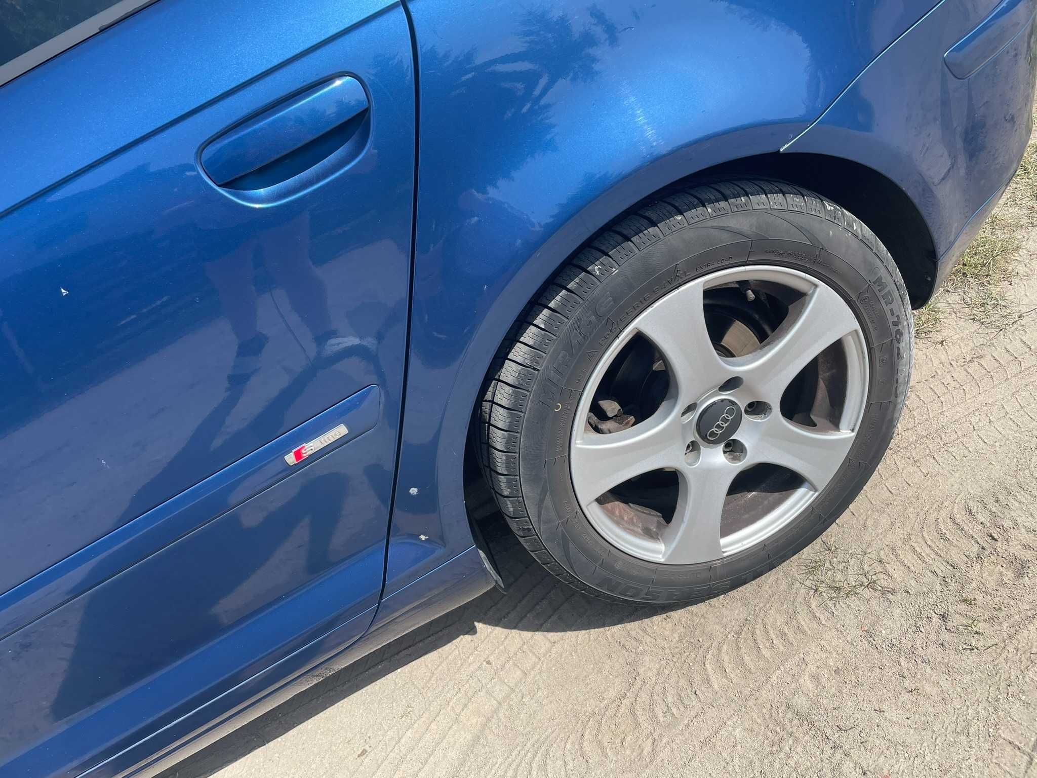 Audi A3 8P 2008r. niebieski 1.4 Benzyna. 5-drzwi. Wersja S-line.