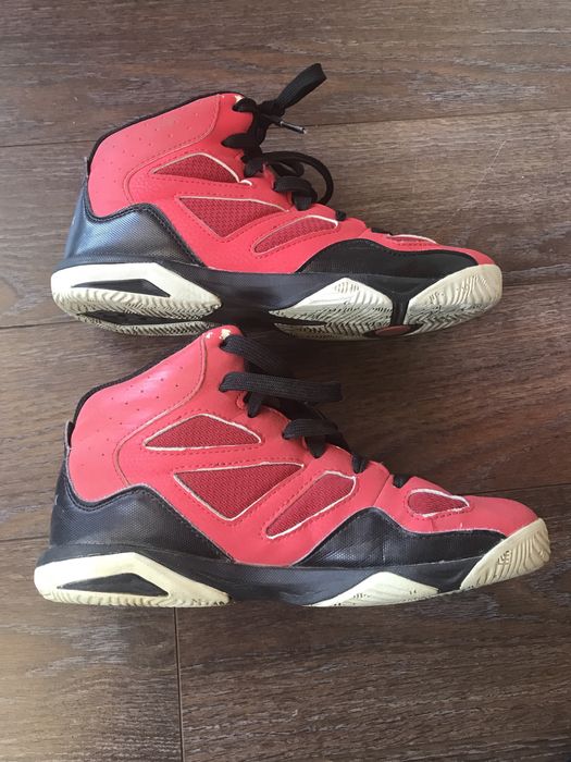 Botas de Basquetebol tamanho 38