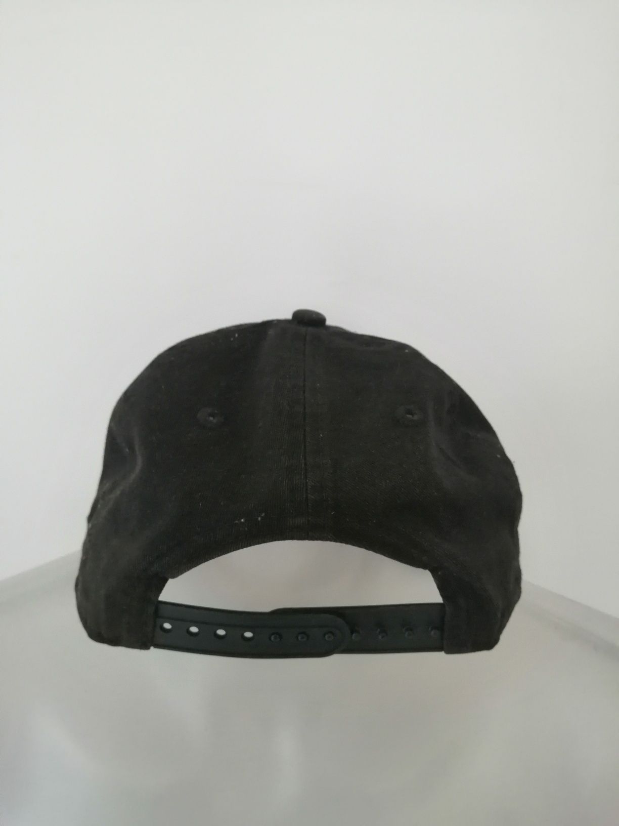 Czarna męska czapka New Era, rozmiar S-M