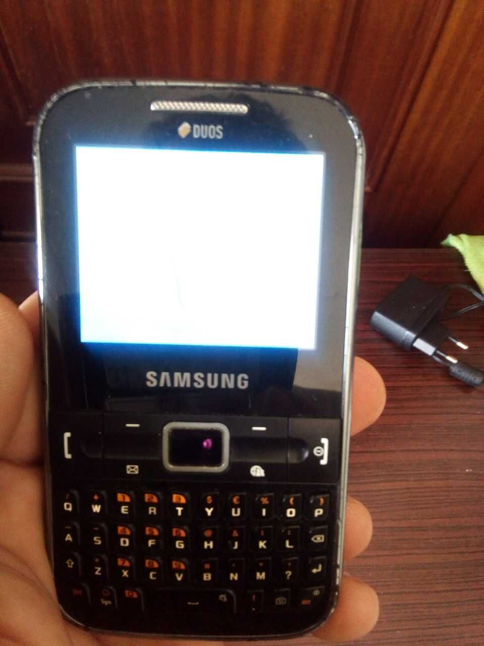 Telemóvel Samsung Duos GT C3222, em bom estado de conservação!