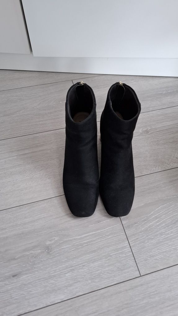 Botki Stradivarius rozm 37