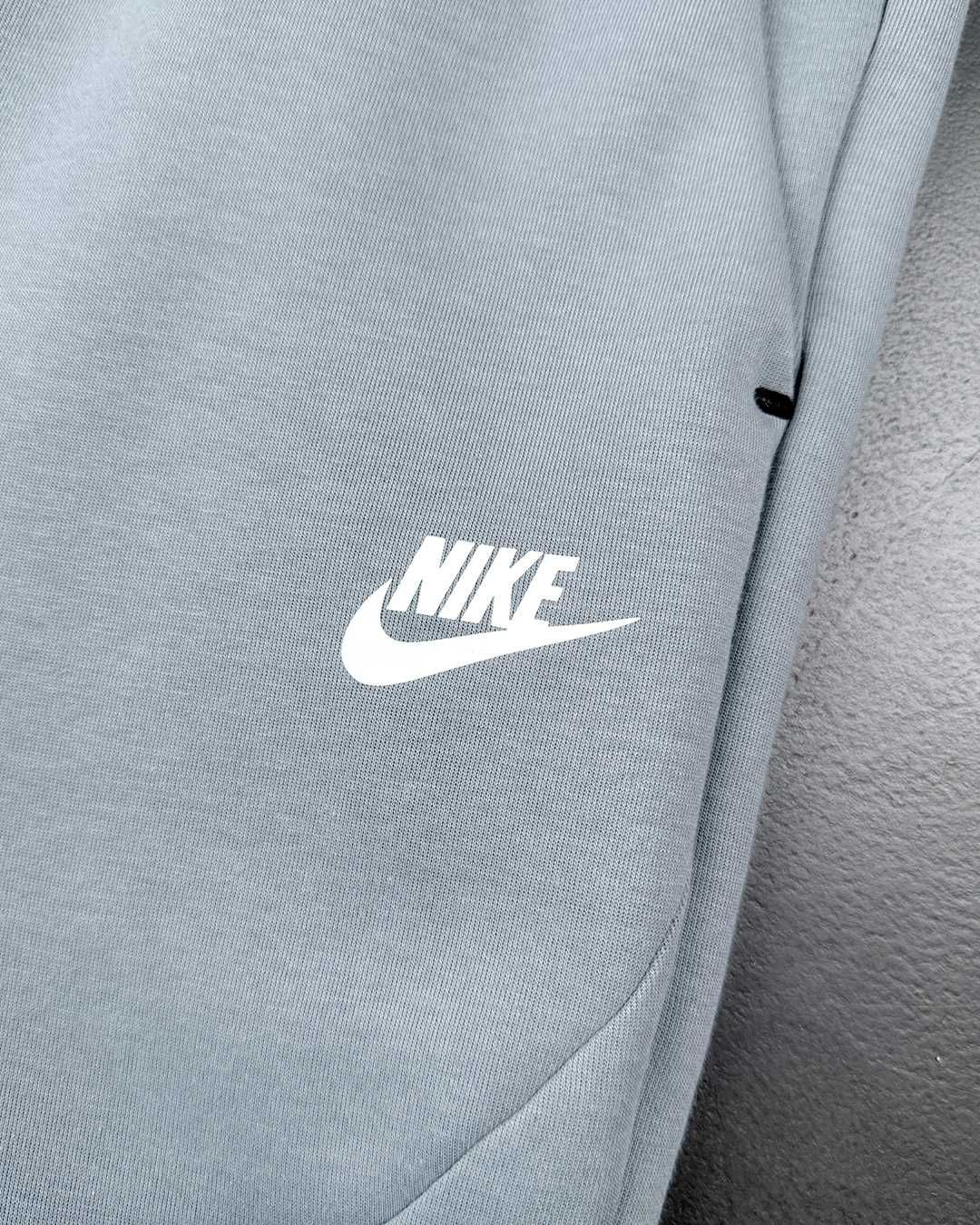 Штани Nike NSW Tech Fleece Joggers Particle Grey