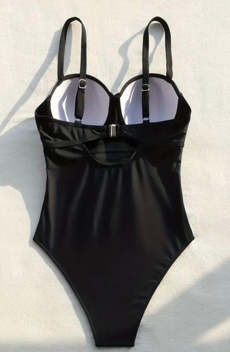 Купальник суцільний