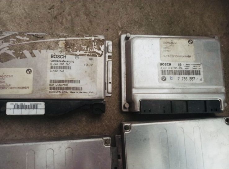 Блок управления двигателем BMW e34 е39 Бмв