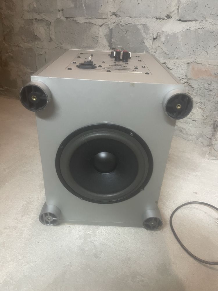 Subwoofer Magnat szary