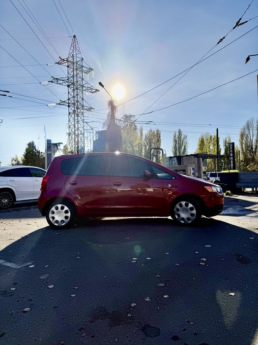 Mitsubishi Colt 2010 1.3 Расход 5-6л